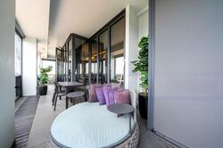 Nouvel 18 (D10), Condominium #452426581